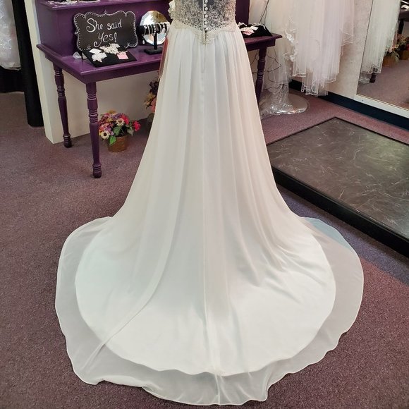 Maggie And Shirley 179 Size 8 Ivory/Silver Bridal Gown/Wedding Dress - Picture 2 of 3